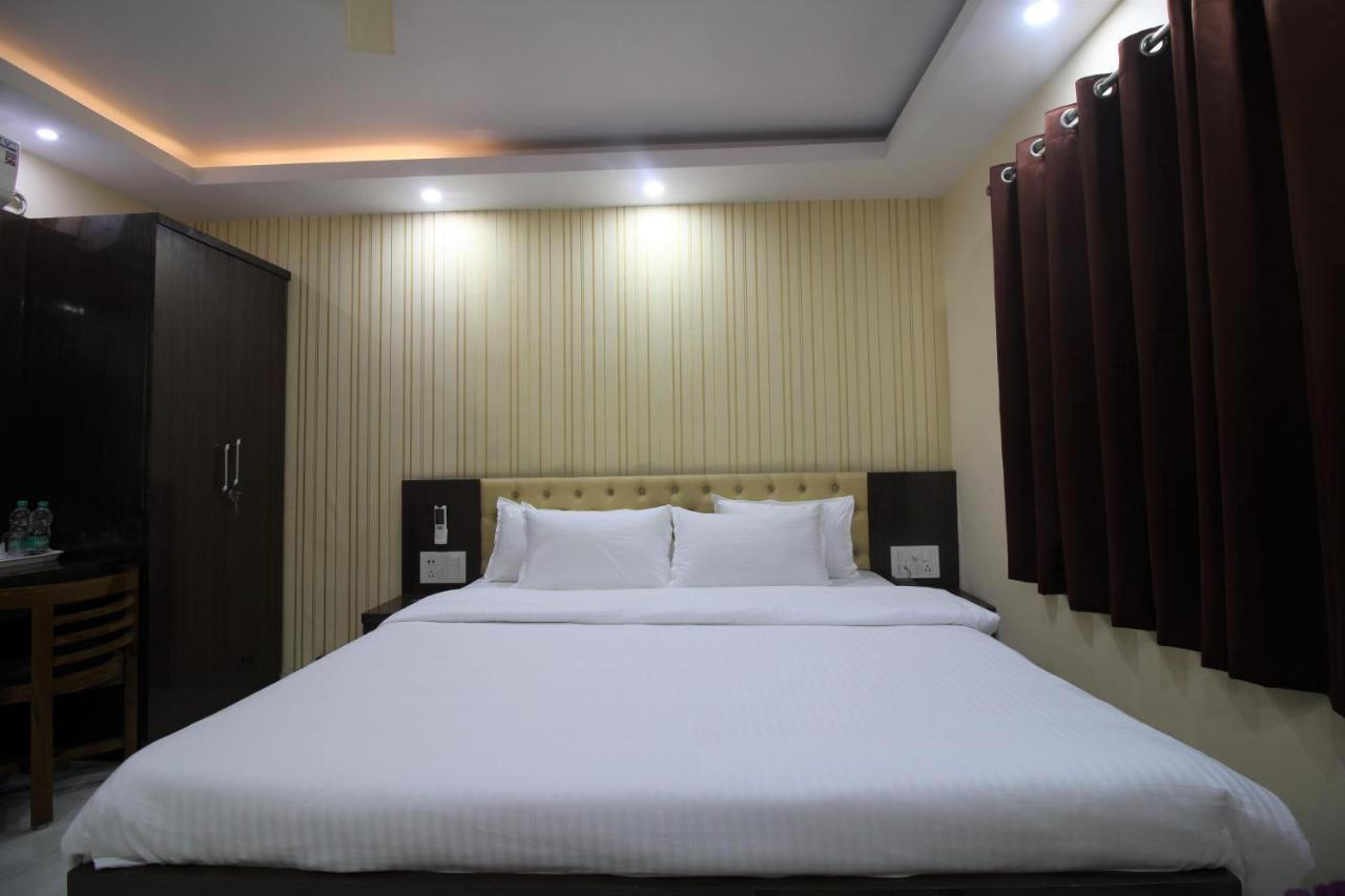 Hotel Jyoti International Asansol ภายนอก รูปภาพ