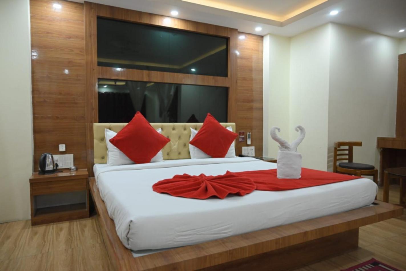 Hotel Jyoti International Asansol ภายนอก รูปภาพ