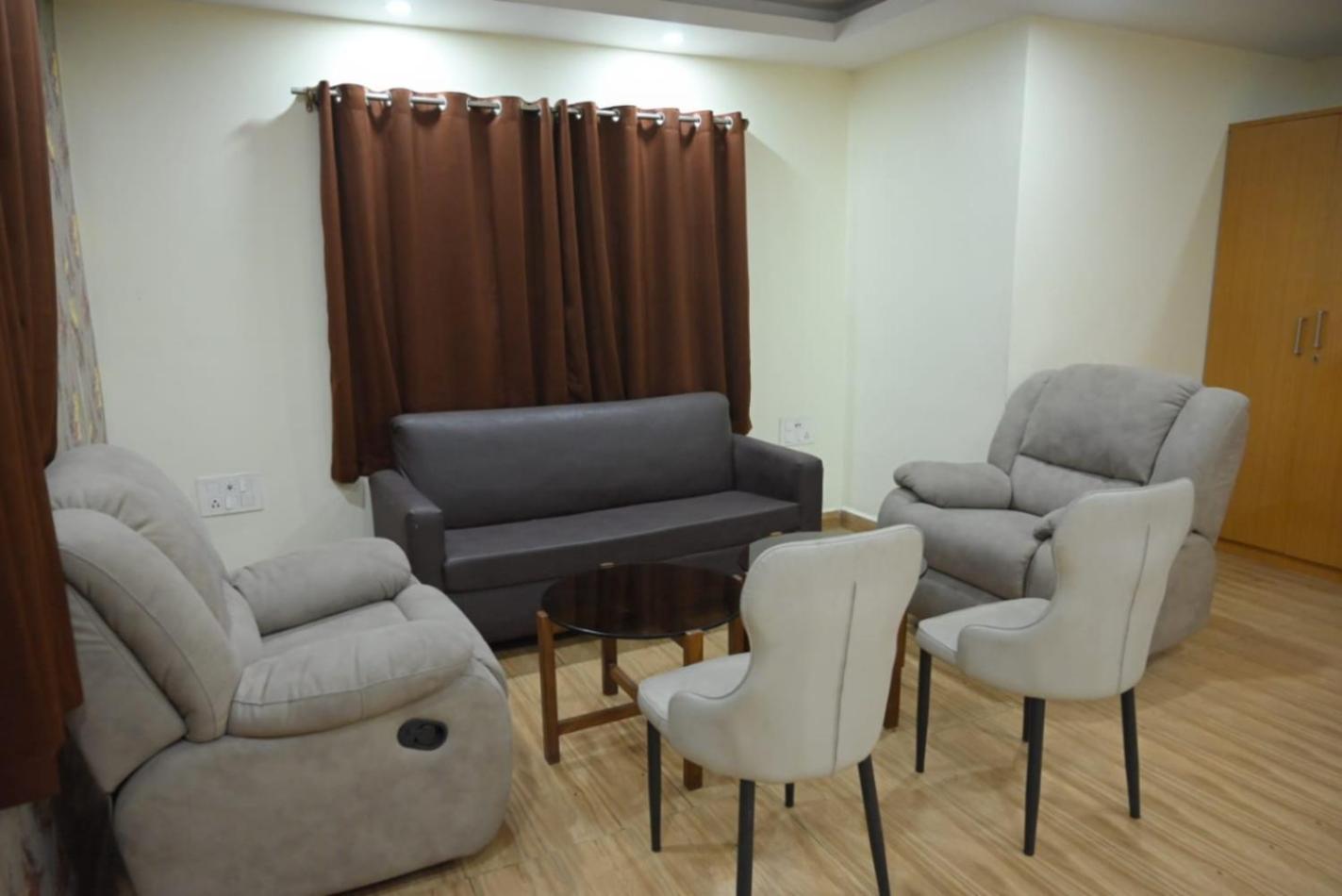Hotel Jyoti International Asansol ภายนอก รูปภาพ